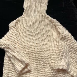 Brand new Zara chunky white turtleneck with tag